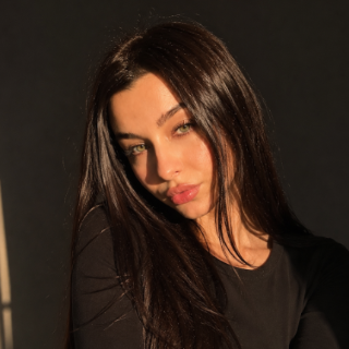 Елена UX/UI и веб дизайнер