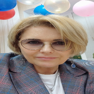 Елена Гупалова