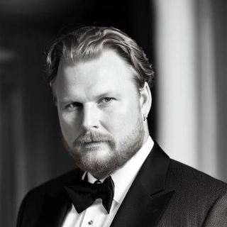 Привет 🖐️, меня зовут Денис Баталин