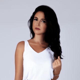 СВЕТЛАНА СУХОВА