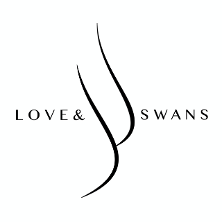 Love & Swans Love & Swans