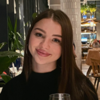 Анна Семенова